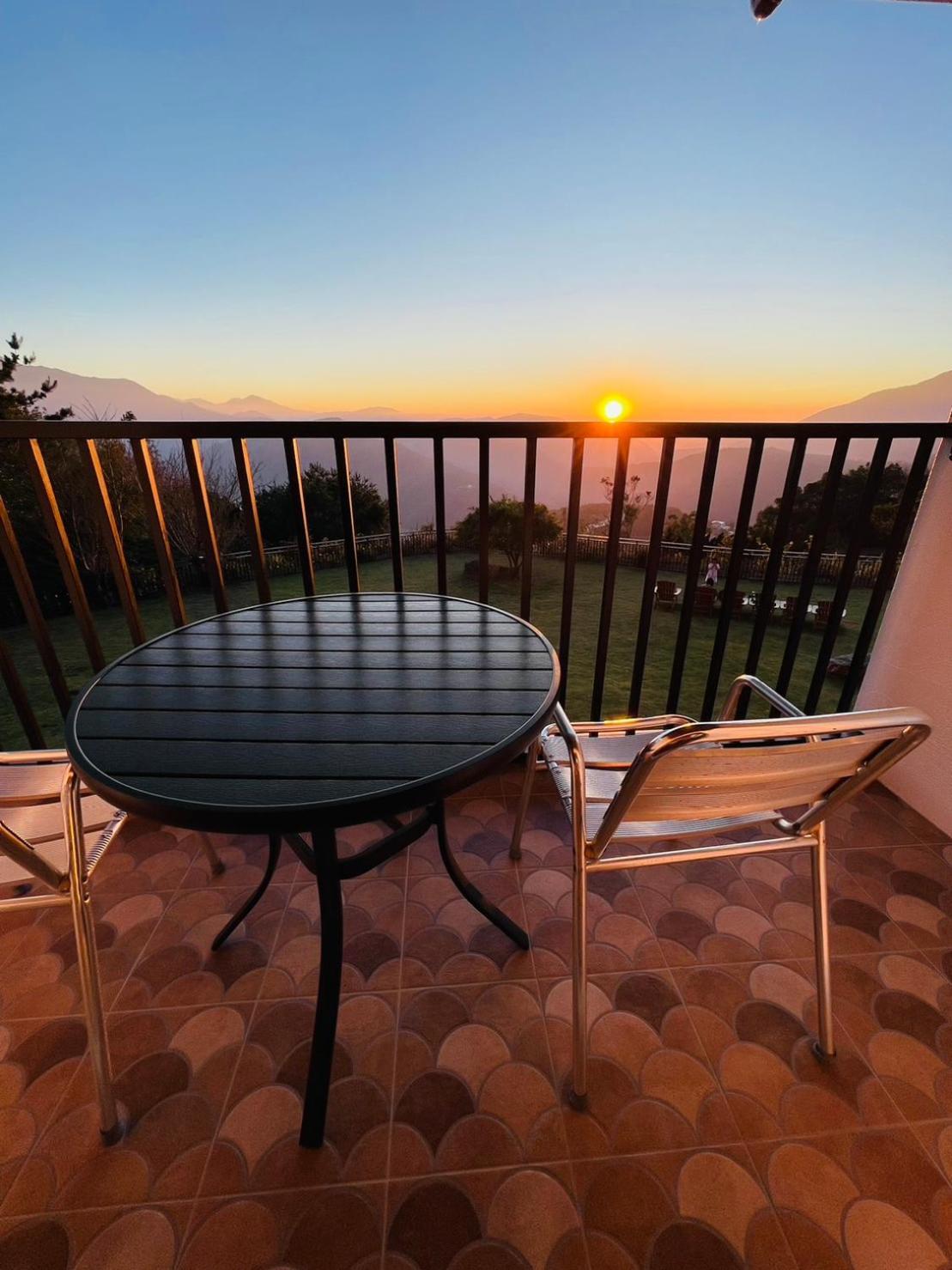 Junyi Landscape Villa Ренай Экстерьер фото