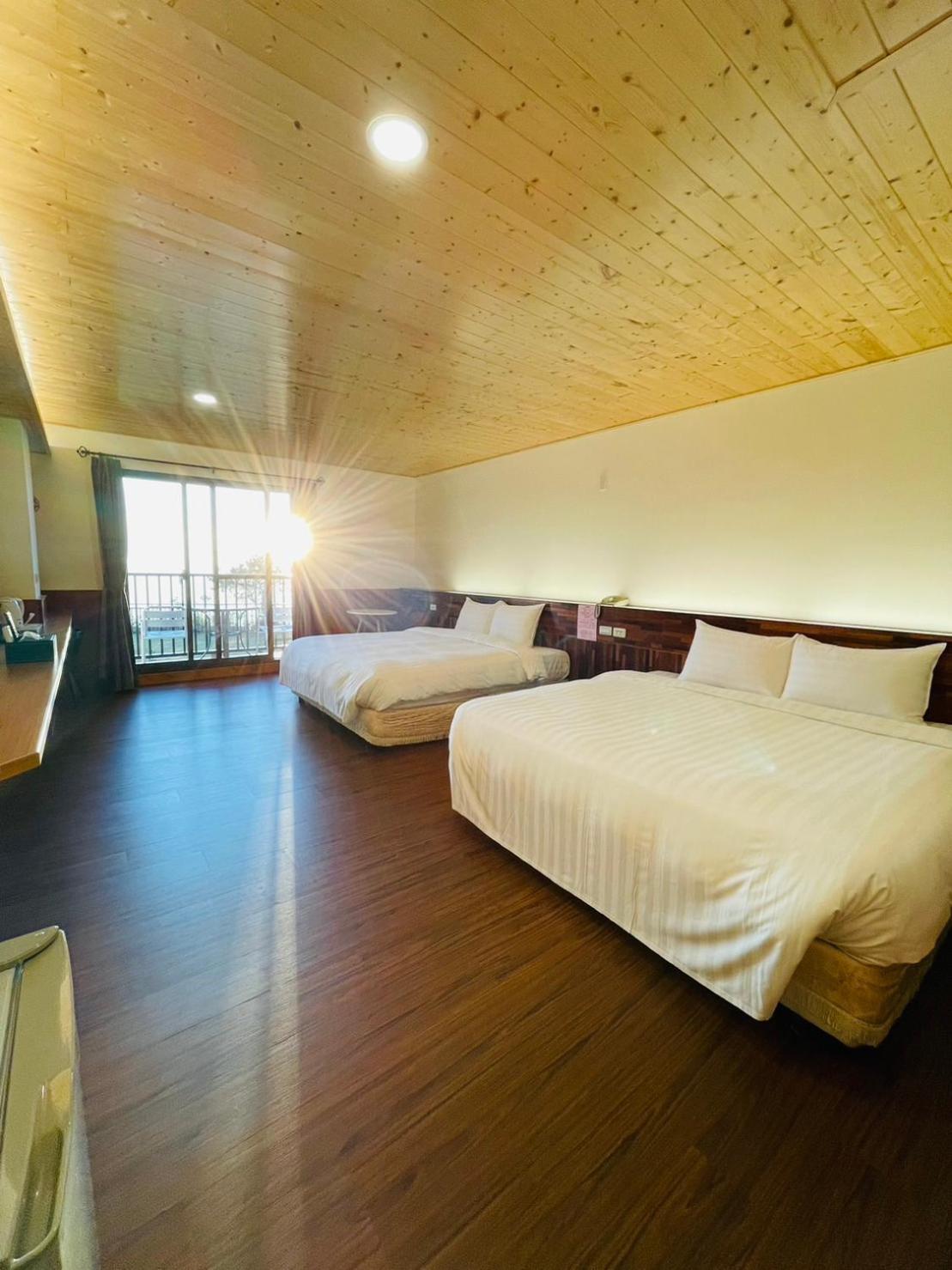 Junyi Landscape Villa Ренай Экстерьер фото